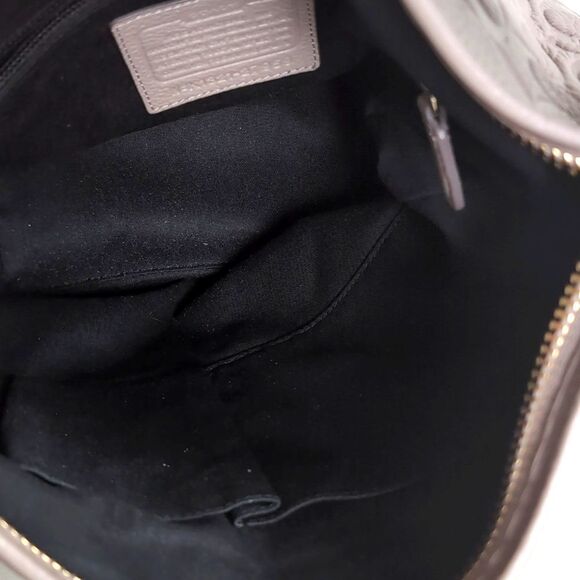 Vintage Coach Legacy Embossed Taupe HOBO Bag NWOT - Picture 8 of 17